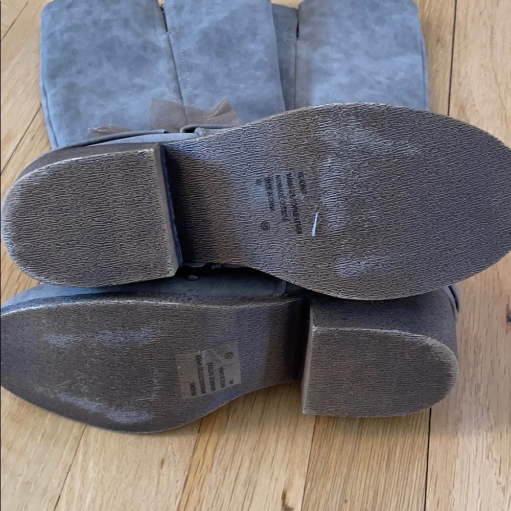WORN ONCE Olive & Edie TAUPE color